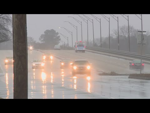 Heavy rain, high wind brings power outages and minor flooding to Hampton Roads
