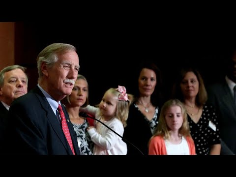 Maine Democratic Senate candidate arrested at ICE facility