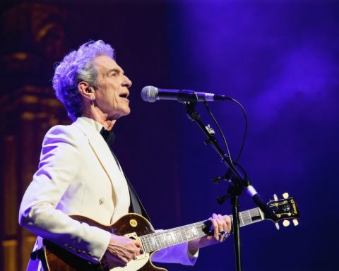 St. Vincent Lights Up Grace Cathedral with Soulful Humor and Haunting Melodies St. Vincent Lights Up Grace Cathedral with Soulful Humor and Haunting Melodies